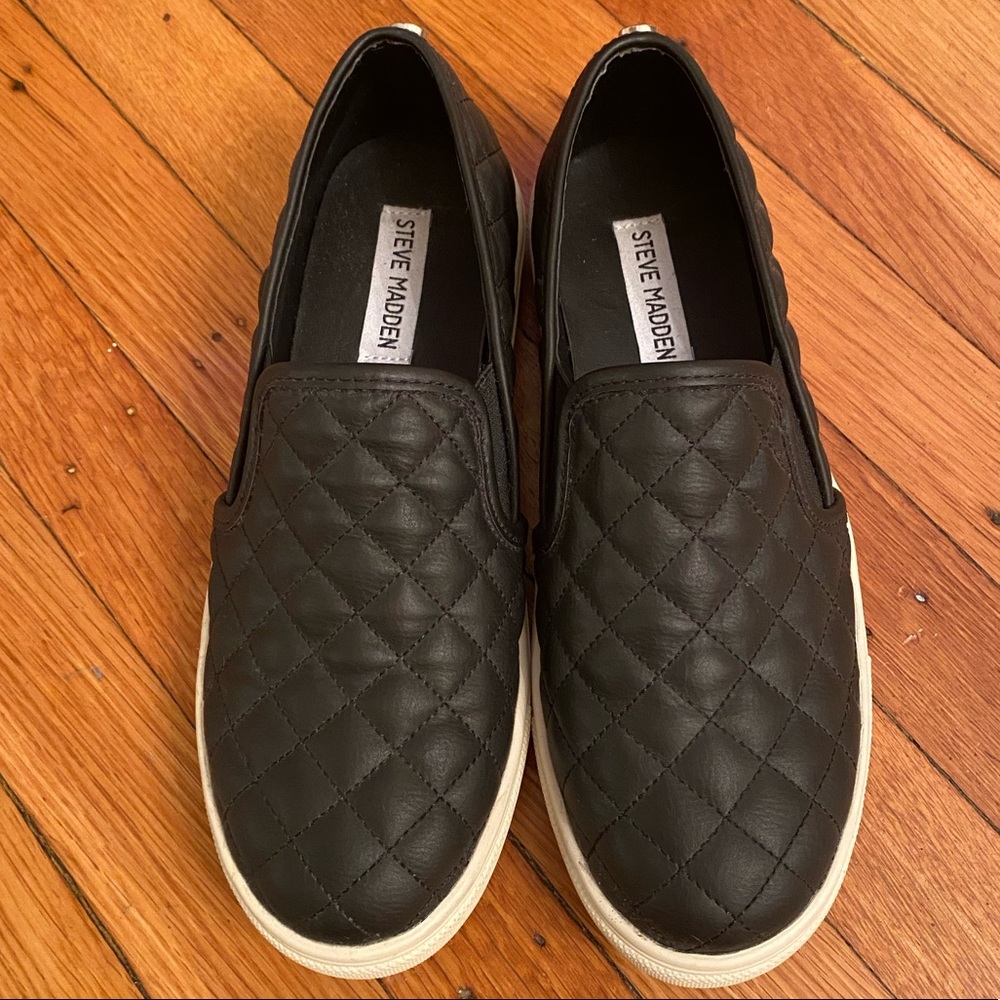 Steve Madden quilted black slip on